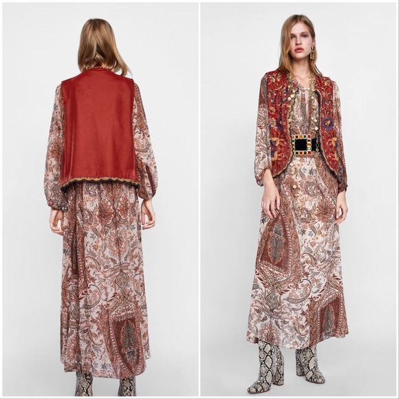 Embroidered Velvet Beaded Waistcoat - Picture 6 of 8